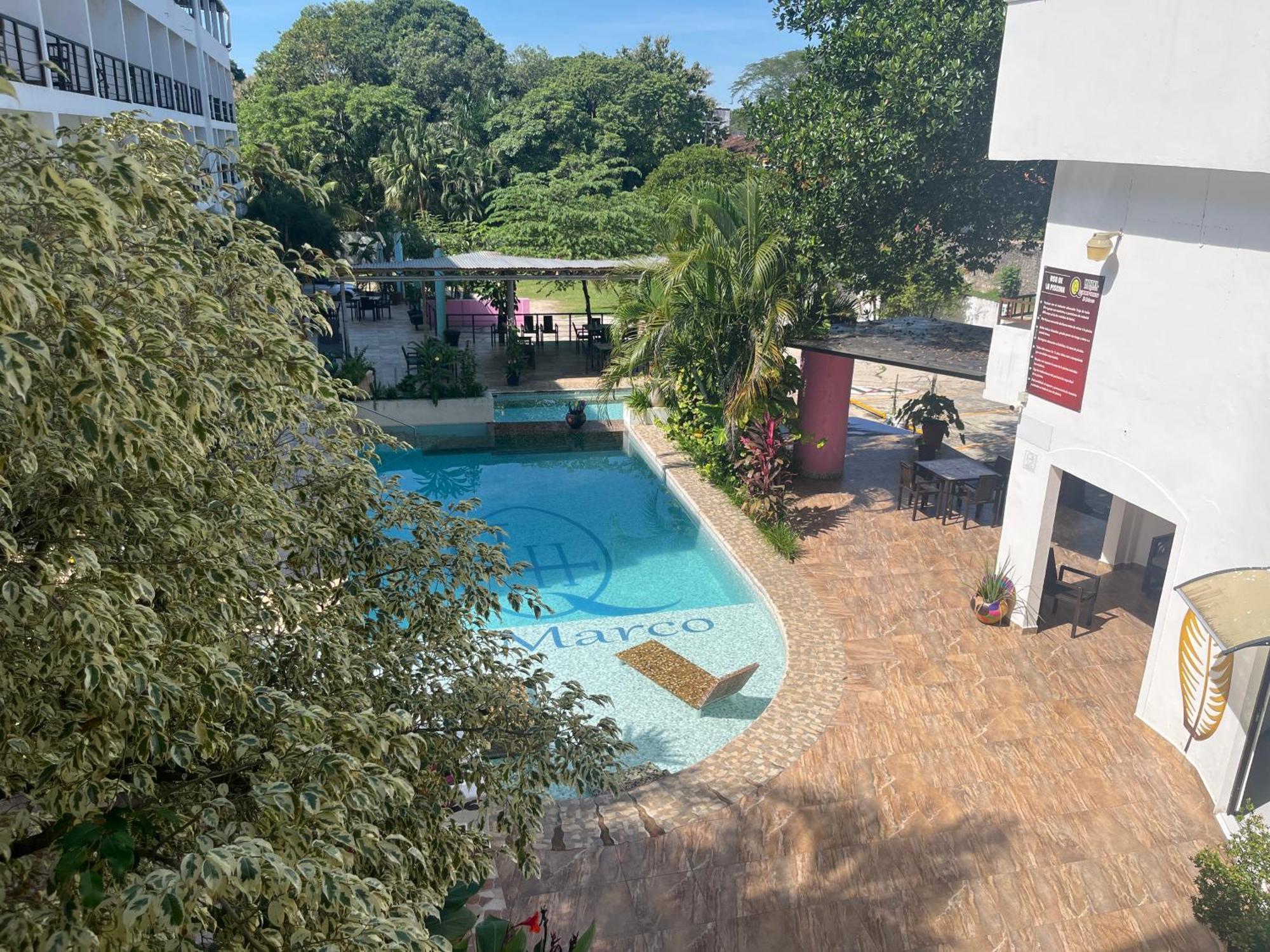 Hotel D Marco Exxpres 팔렝케 외부 사진