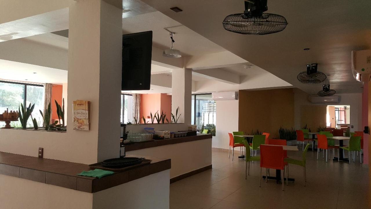 Hotel D Marco Exxpres 팔렝케 외부 사진